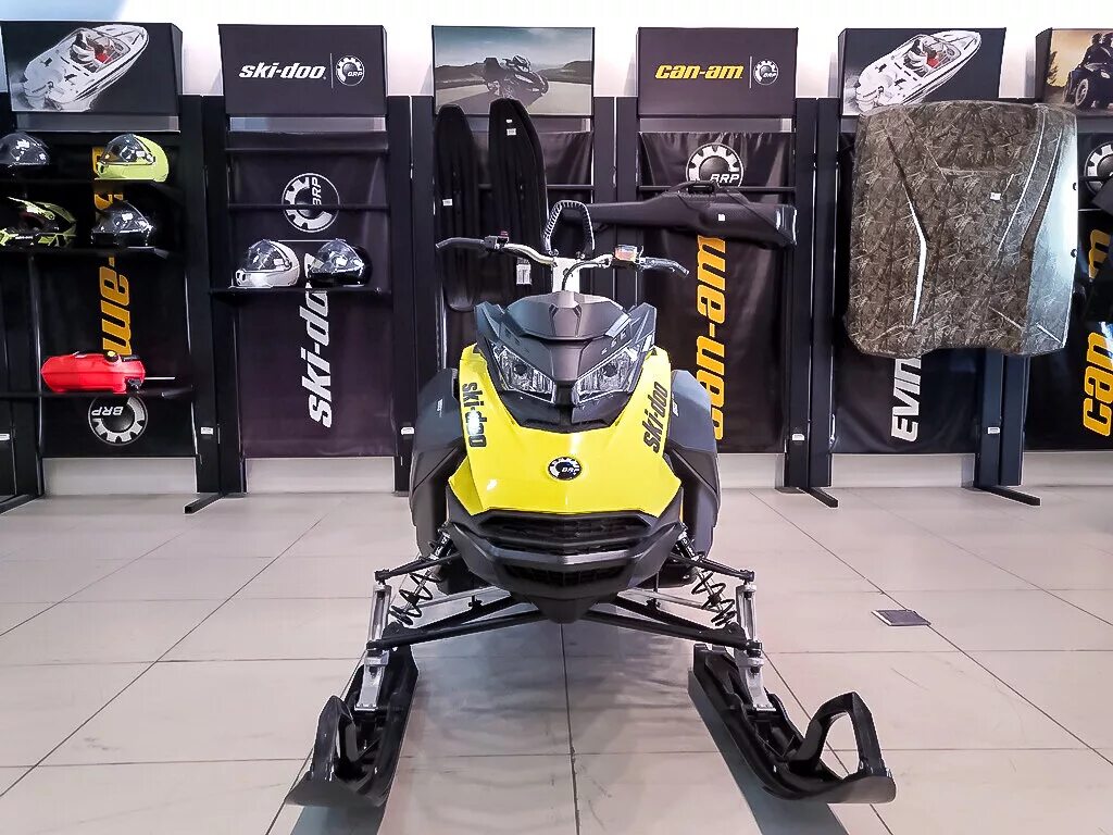 Ski doo summit 850