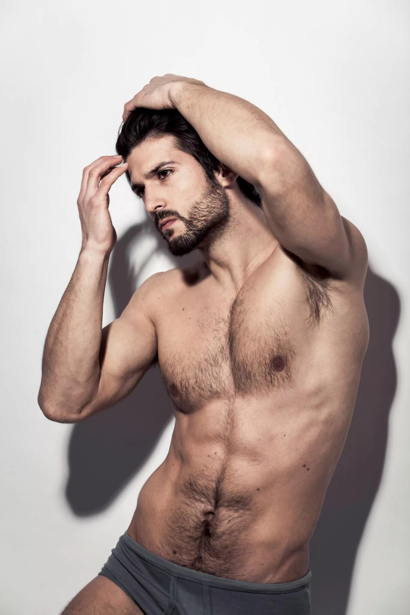 волосы на мужском теле. саул харрис модель. Almog gabay. мужское тело с волосами. волосы на мужском теле.