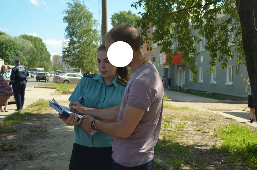 Фамилии судебных приставов череповец. Приставы череповец. рейды судебных приставов череповца. последний рейд судебных приставов череповца.