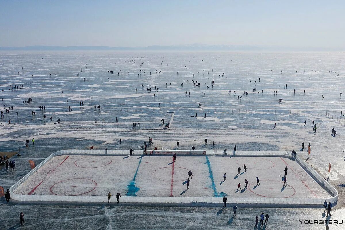 Байкал хоккей. Хоккей на озере Байкал. Хоккей на льду Байкала. Фетисов хоккей на Байкале. Фетисов хоккей на Байкале фото.