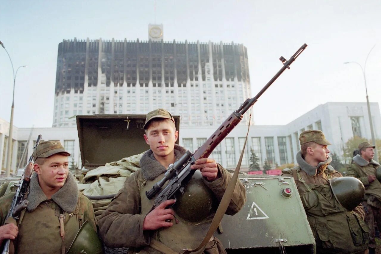 14 января 1993. Ленинский проспект 1 мая 1993. 3-4 октября 1993 штурм останкино. 14 января 1993. 3-4 октября 1993.