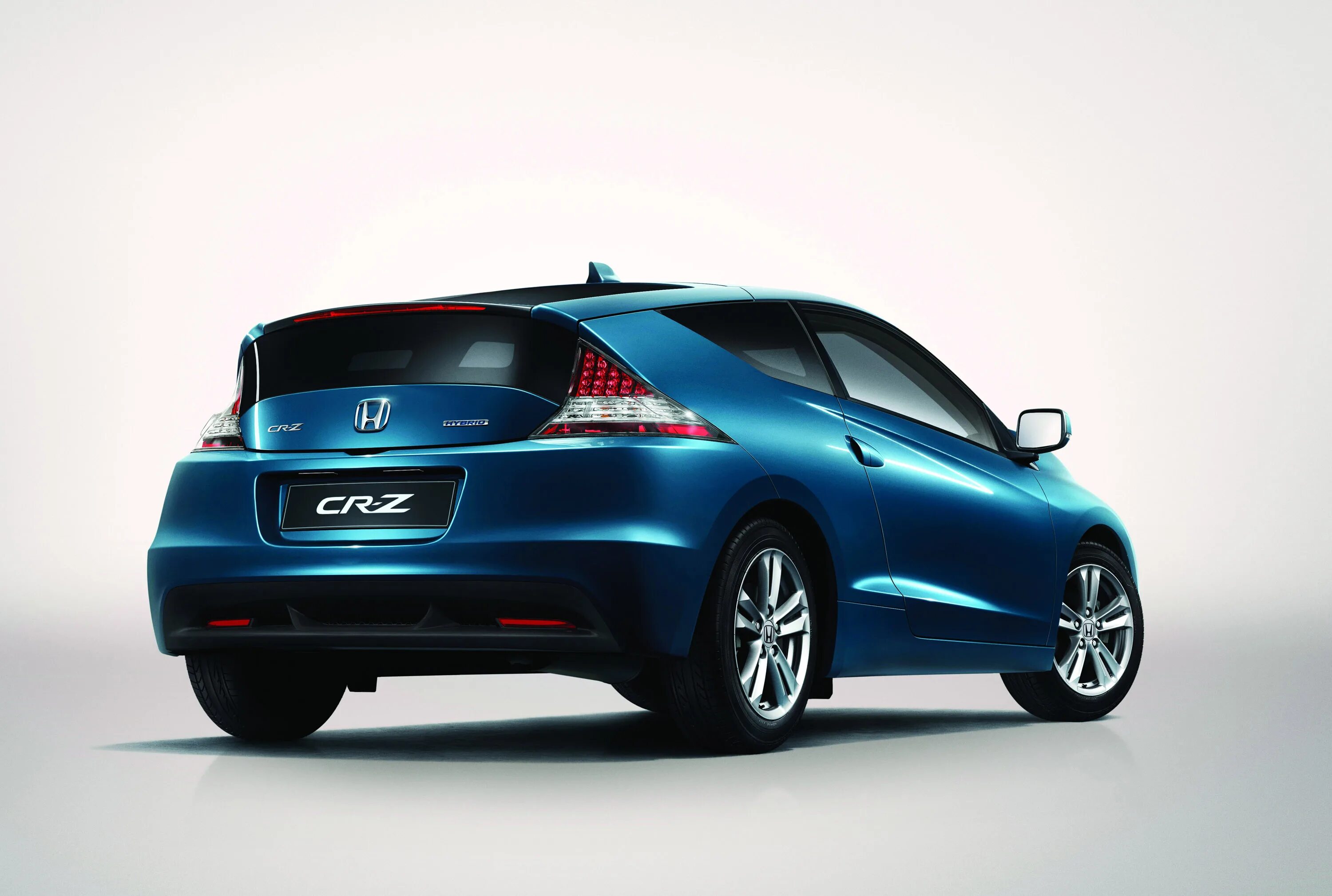 Honda купить в спб. Honda CR-Z 2010. Honda CR-Z 2013. Honda CR-Z 2011. Honda CR-Z 2015.