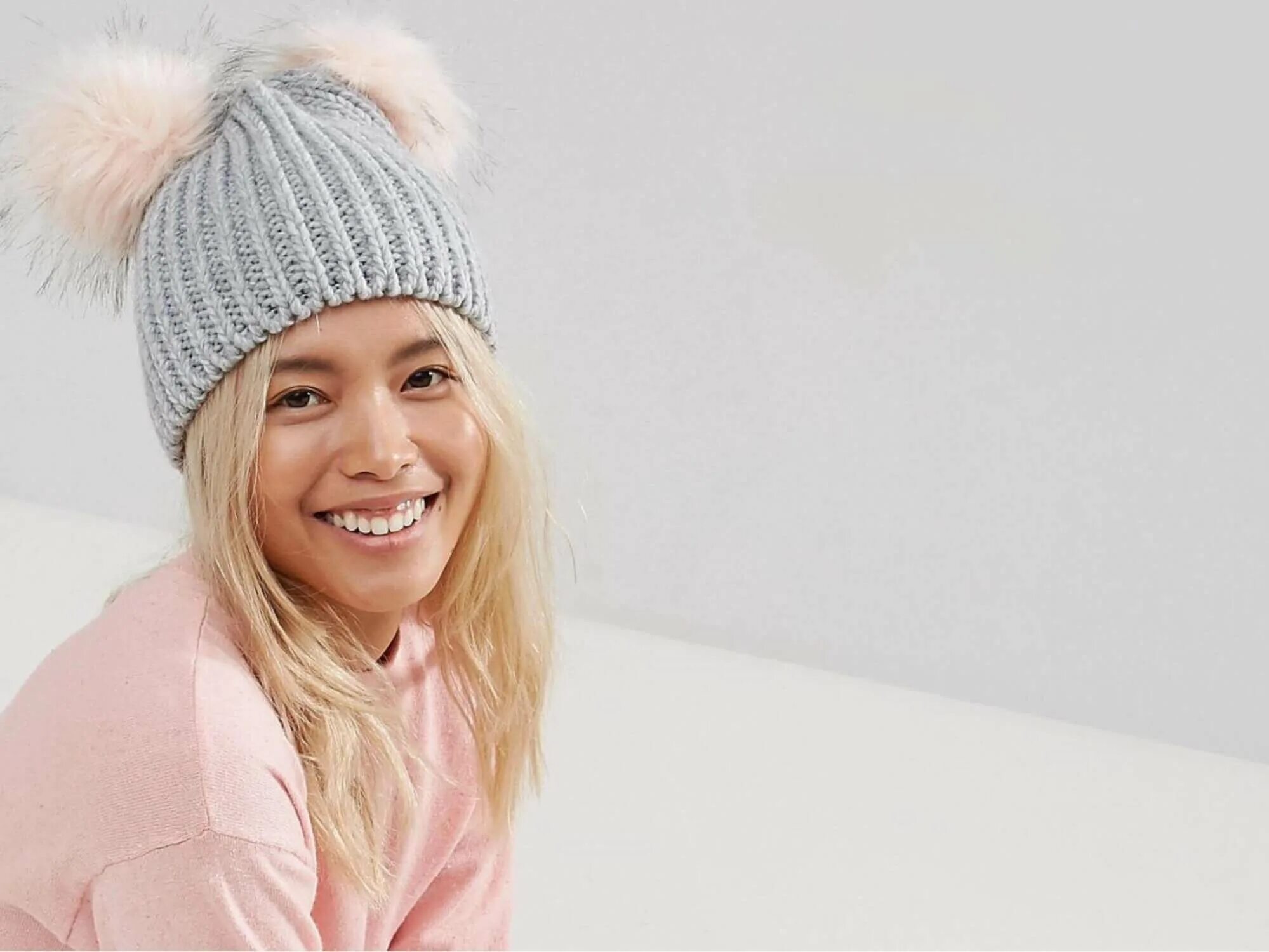 шапка английской резинкой. шапка бини женская резинкой 2х2. шапка бини полуанглийская резинка. шапка спицами резинкой. шапка бини женская резинкой 2х2.