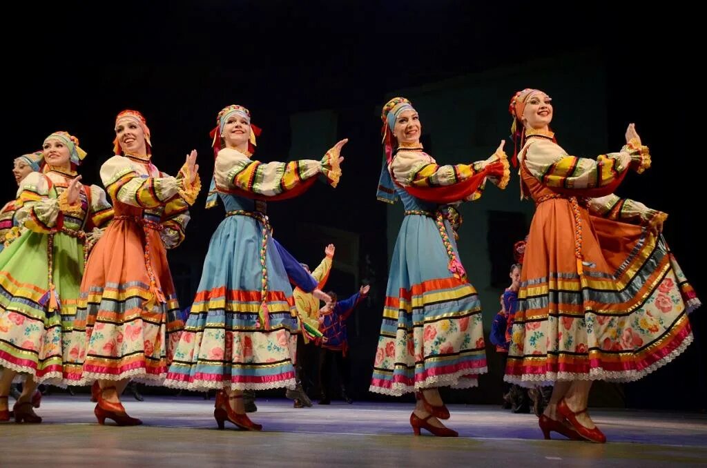 солнечная радуга ансамбль пермь. ансамбль перепляс электросталь. уральский перепляс 2021 челябинск. перепляс русский народный танец. уральская кадриль танец.