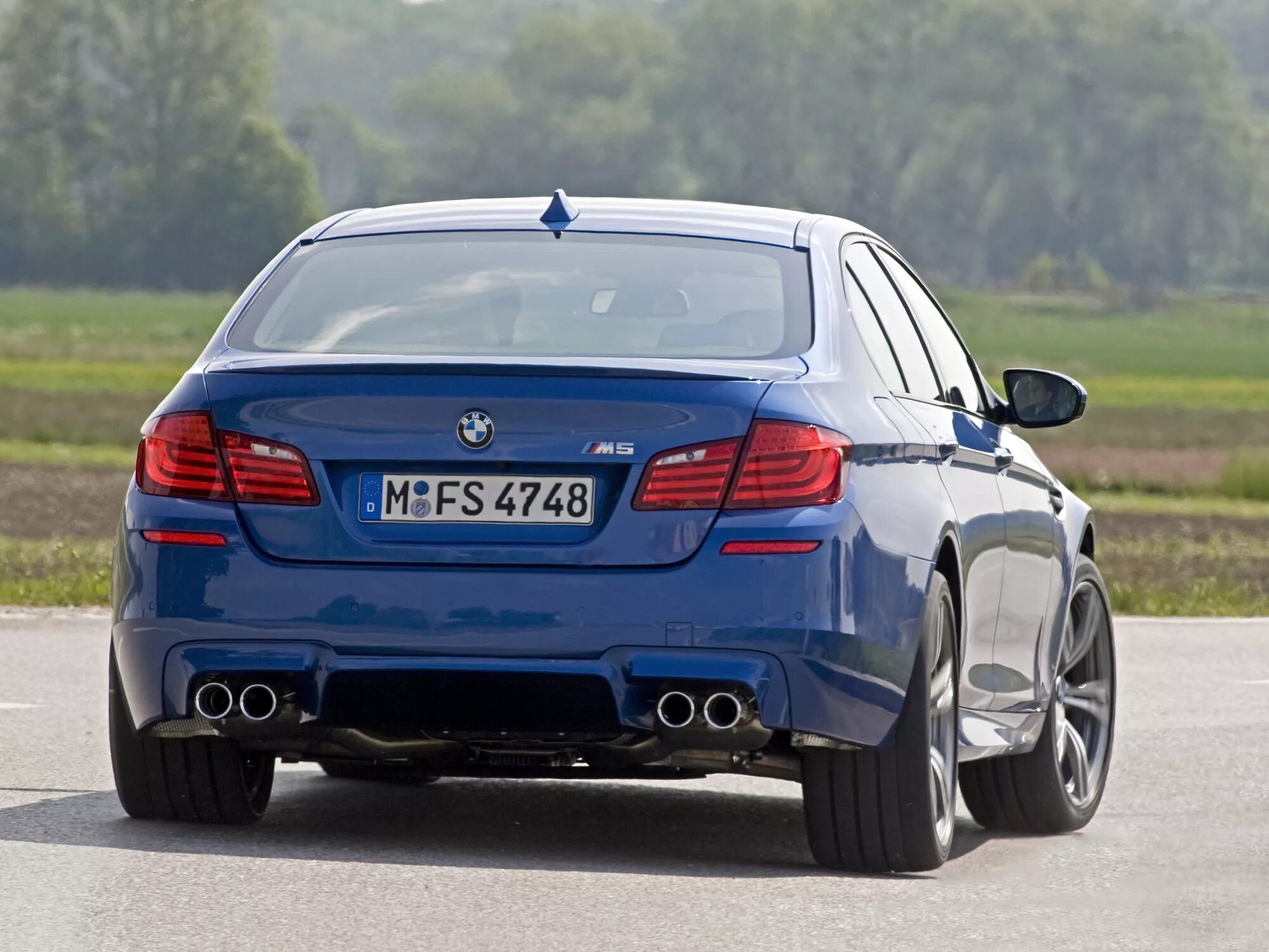 М5 в 10. BMW m5 f10. BMW m5 f10 2012. BMW m5 f90. BMW m5 f10 2011.