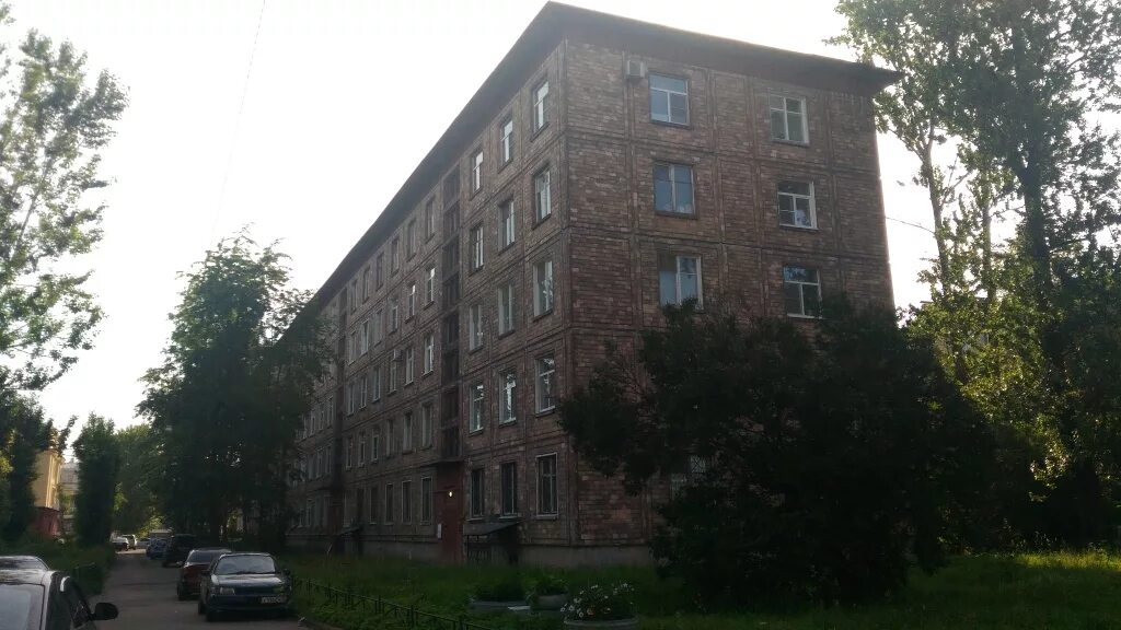 ул. Ольги Берггольц 9к2 - пр. Елизарова 10, ул. Ольги Берггольц 9к1 и 9к2 - Колп