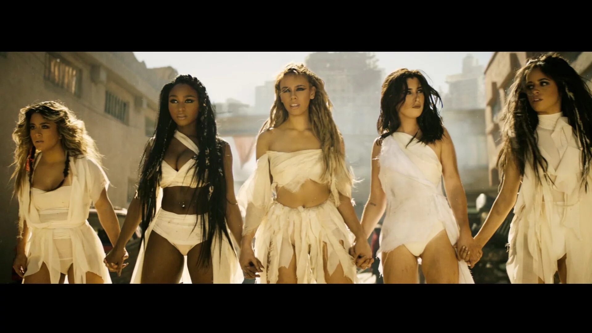 You will be my girl speed up. Fifth Harmony американский музыкальный коллектив. Fifth Harmony клипы. Vevo девушка. Vevo клипы.