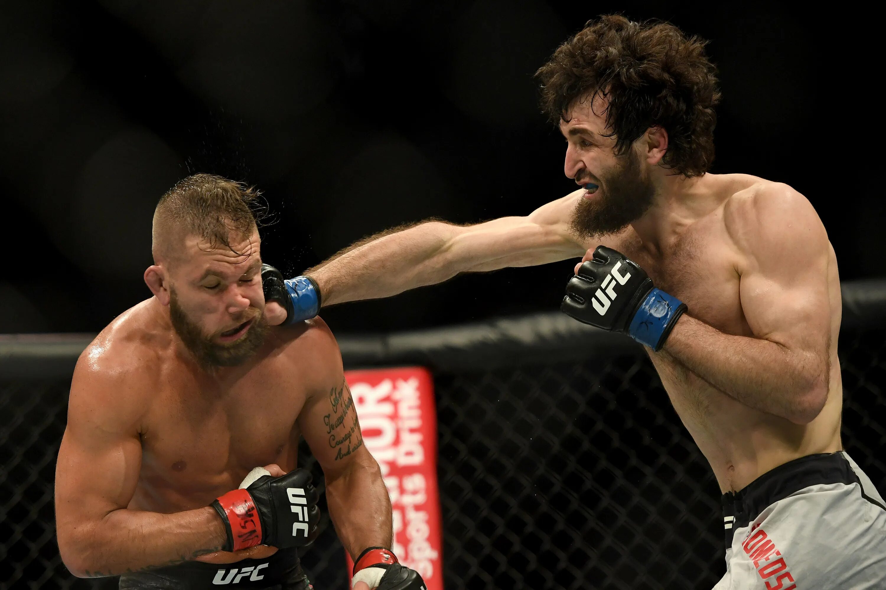 Юфс прямая трансляция сейчас матч. Магомедшарипов боец ufc. забит магомедшарипов джереми стивенс. магомед шарипович юфс. забит магомедшарипов юфс.