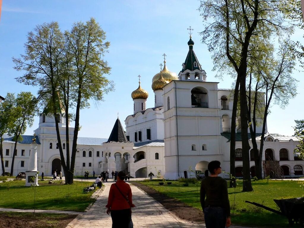 Кострома интересные места. Город Кострома достопримечательности. Кострома фото города достопримечательности. Крутые места в Костроме. Где в костроме продают