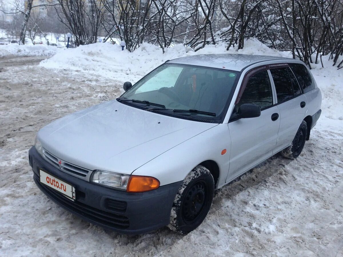 митсубиси универсал 2000. митсубиси либеро 2000. 5 4 вд. митсубиси либеро перенос руля. Mitsubishi libero, 2000.