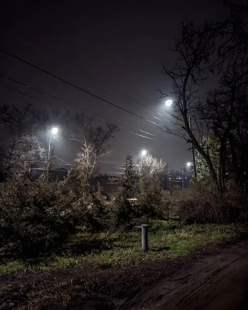 Что было ночью в таганроге. Ночной таганрог. таганрог ночью. ночной частный сектор. ночной таганрог фото.