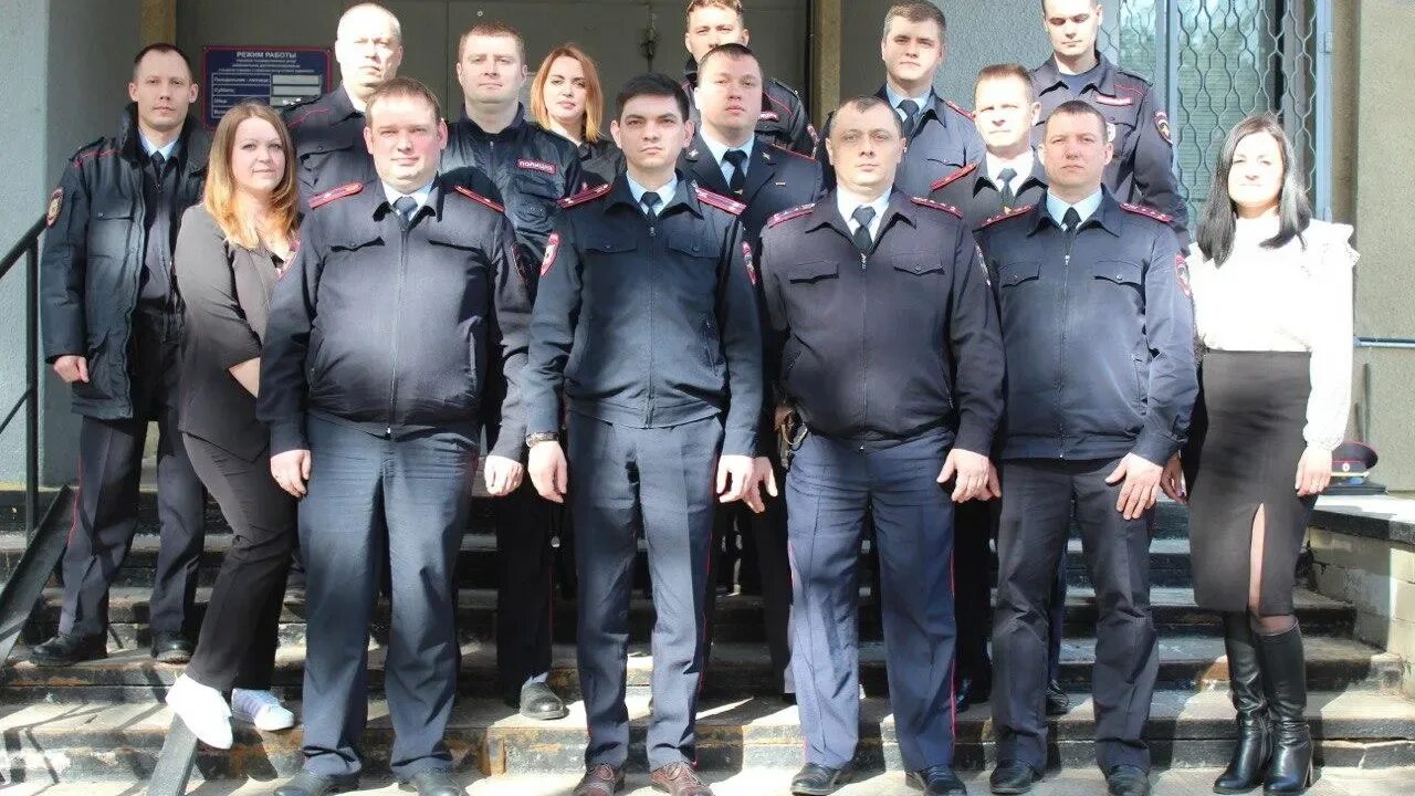 100 полиции