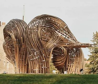 Скульптурные сооружения