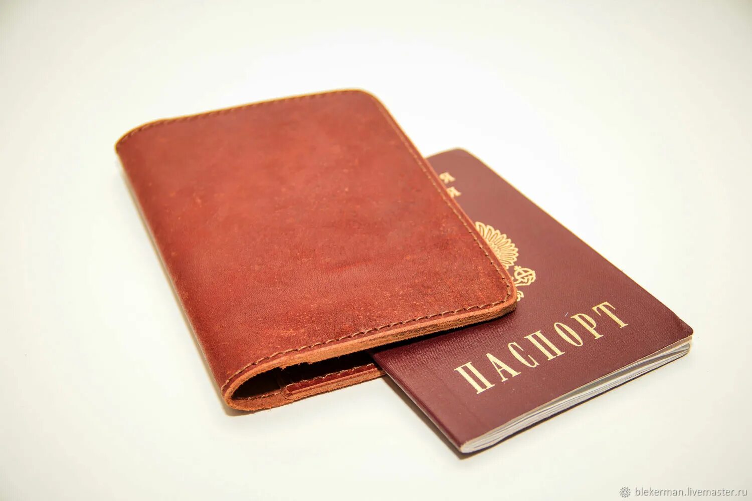 Паспортная обложка из кожи. Где можно купить обложку