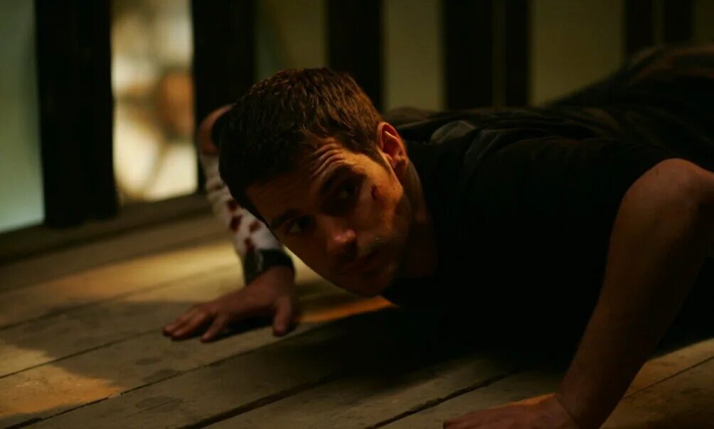 доминик пёрселл кровавый ручей. кровавый ручей 2009 постер. доминик пёрселл кровавый ручей. кровавый ручей 2009. кровавый ручей 2009.