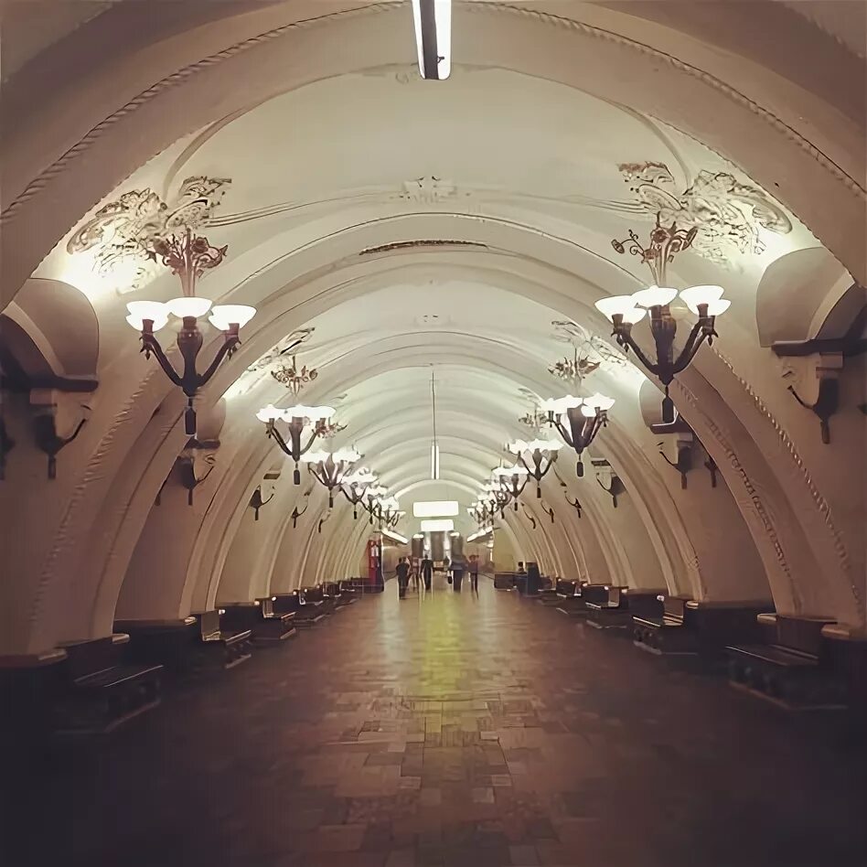 Арбатская метро 3. Метро арбатская 1953. Станция киевская апл. Арбатская метро 3. Московский метрополитен станция арбатская.
