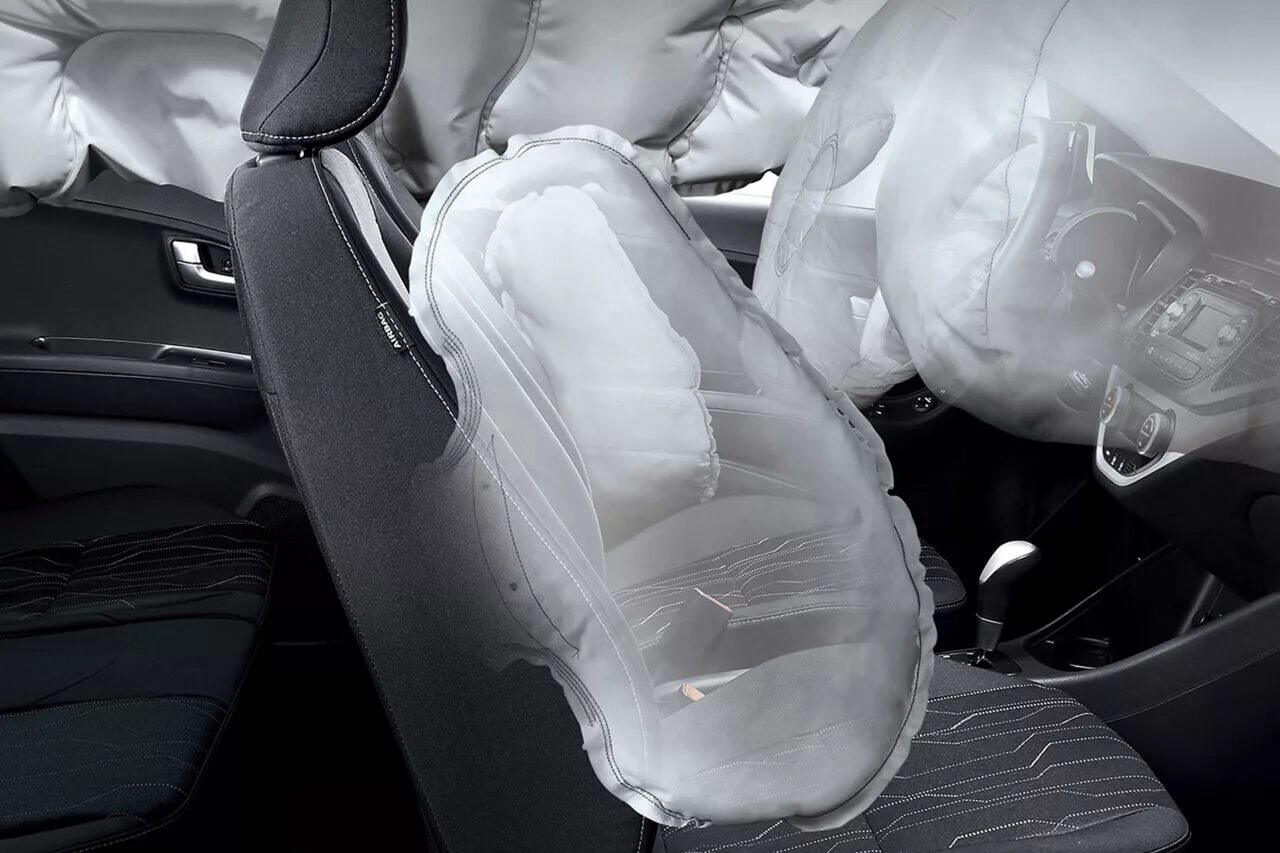 Подушка безопасности Kia Rio. Боковые подушки безопасности Hyundai Solaris. Киа Рио 3 подушки безопасности боковые. Malibu 2015 подушки безопасности.