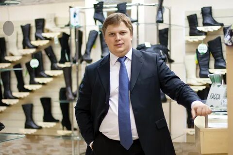 Владелец фирмы вел