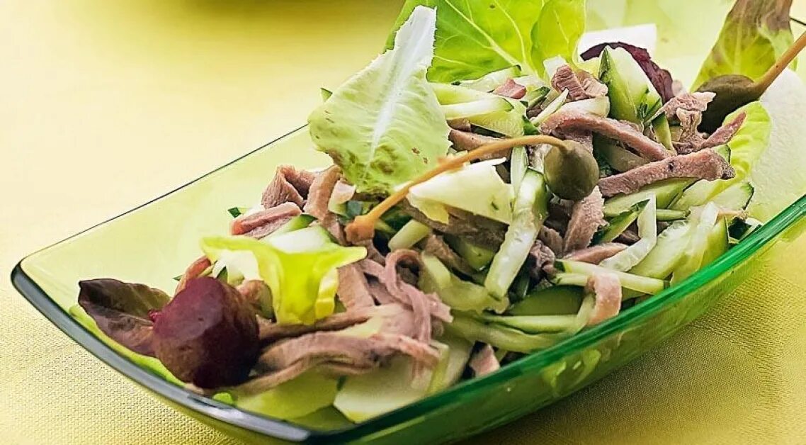 Салат с языком говяжьим китайский. Салат острый с говядиной. Китайский салат с языком. Острый салат с языком. Китайский салат с говяжьим языком.