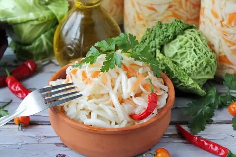 Хрустящая капуста быстрого приготовления с рассолом