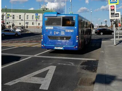 Выделенная полоса в выходные можно ездить