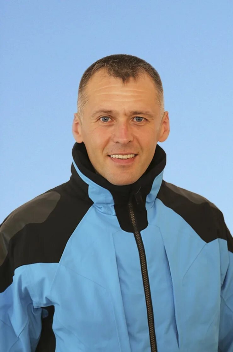 Танай кемерово горнолыжный курорт. Инструктор танай. Алексей савченко инструктор танай. Мухарев сергей. Танай горнолыжный курорт.