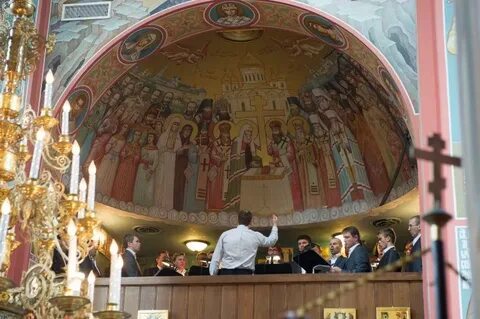 Балкон внутри церкви