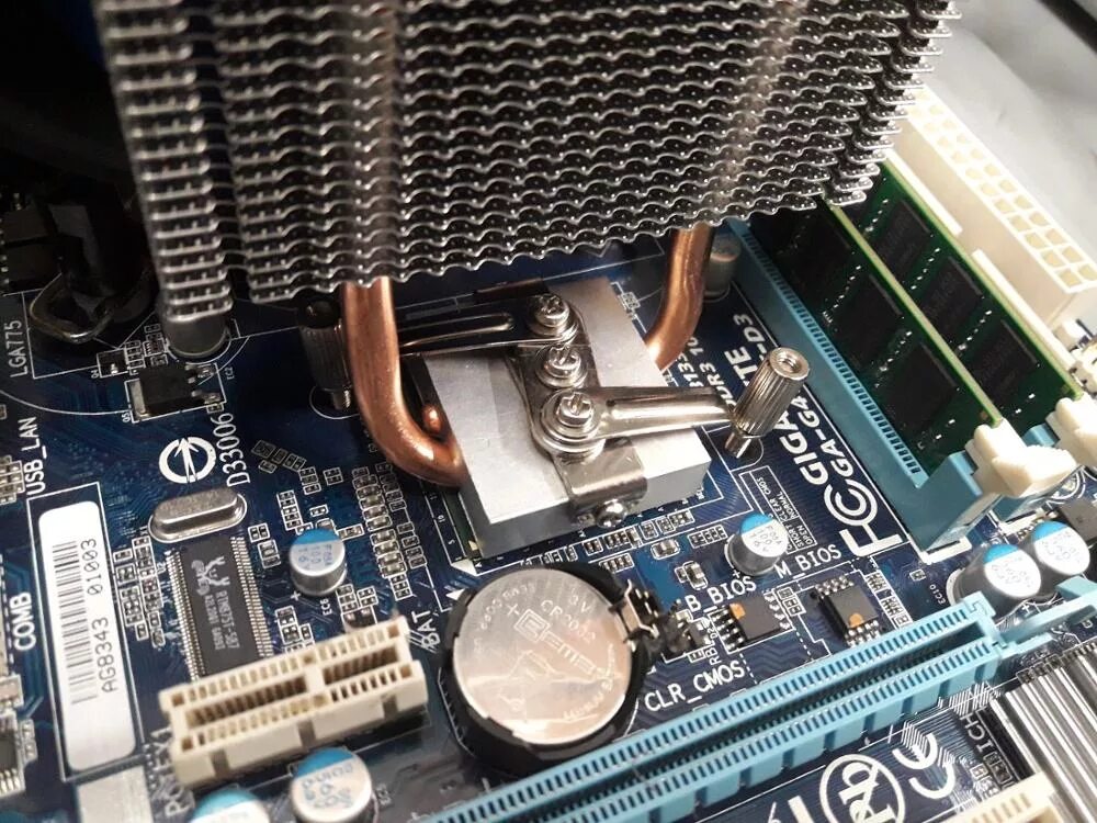 Радиатор южного моста. Охлаждение для северного моста материнской платы gigabyte. радиатор южного моста asus. радиатор охлаждения северного моста x79. кулер северного моста asrock.