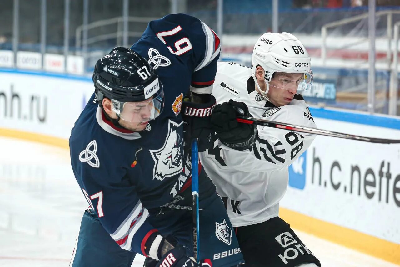 хк нефтехимик. хоккеисты кхл. хоккеисты трактора. трактор против нефтехимика хоккей. ткачев хк трактор.