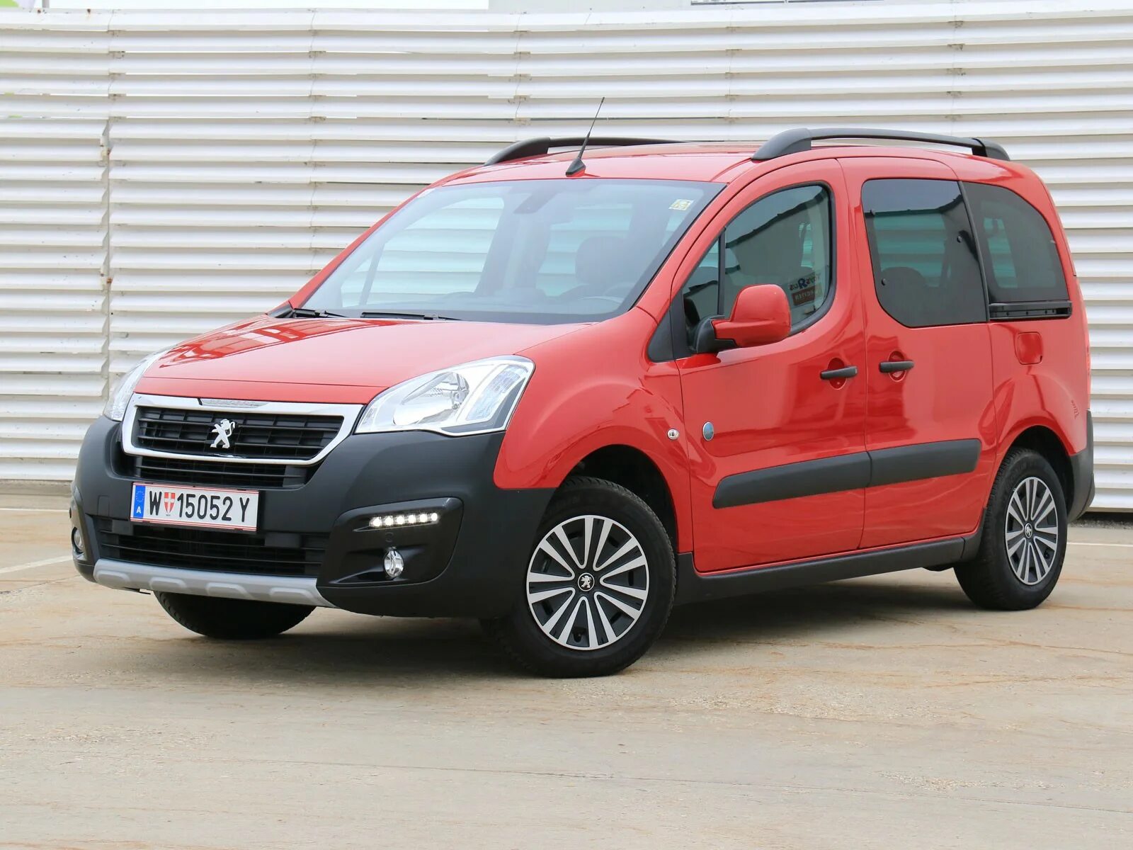 Купить новый пежо партнер. Peugeot partner. Peugeot partner 2023. Peugeot partner 2022. 1.6HDI Peugeot partner.