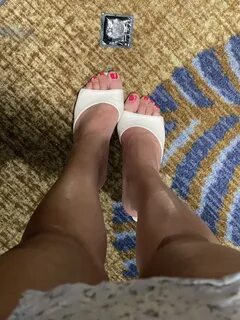 Кейт Уолш ножки. 