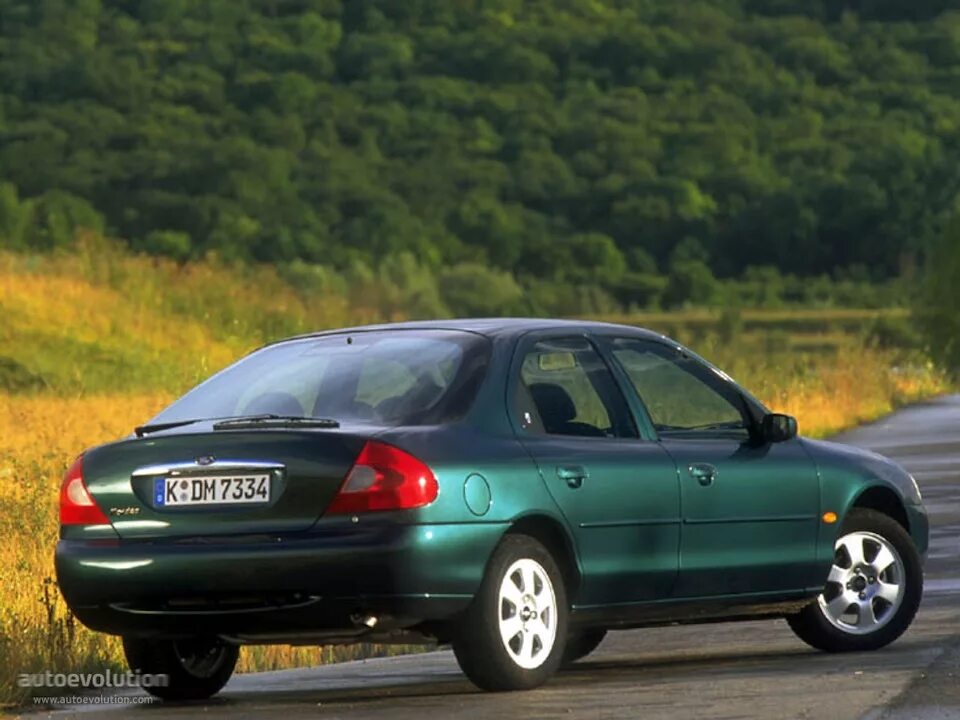 Ford Mondeo 2. Ford Mondeo 1996-2000. Ford Mondeo 2 1996. Ford Mondeo 1996.