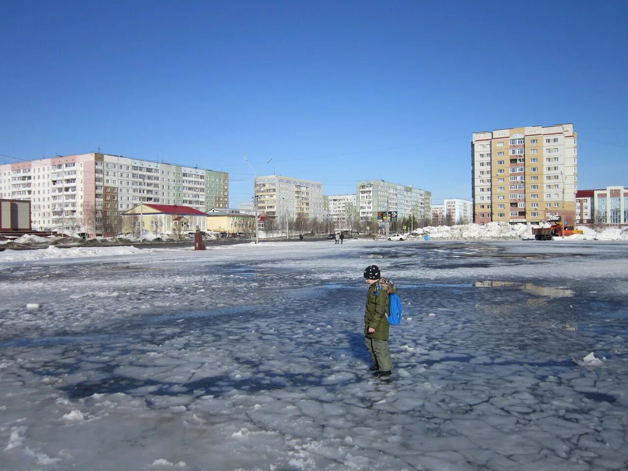 Погода усинск. Усинск население. Усинский район население. Усинск население по годам. Усинск население 2010.