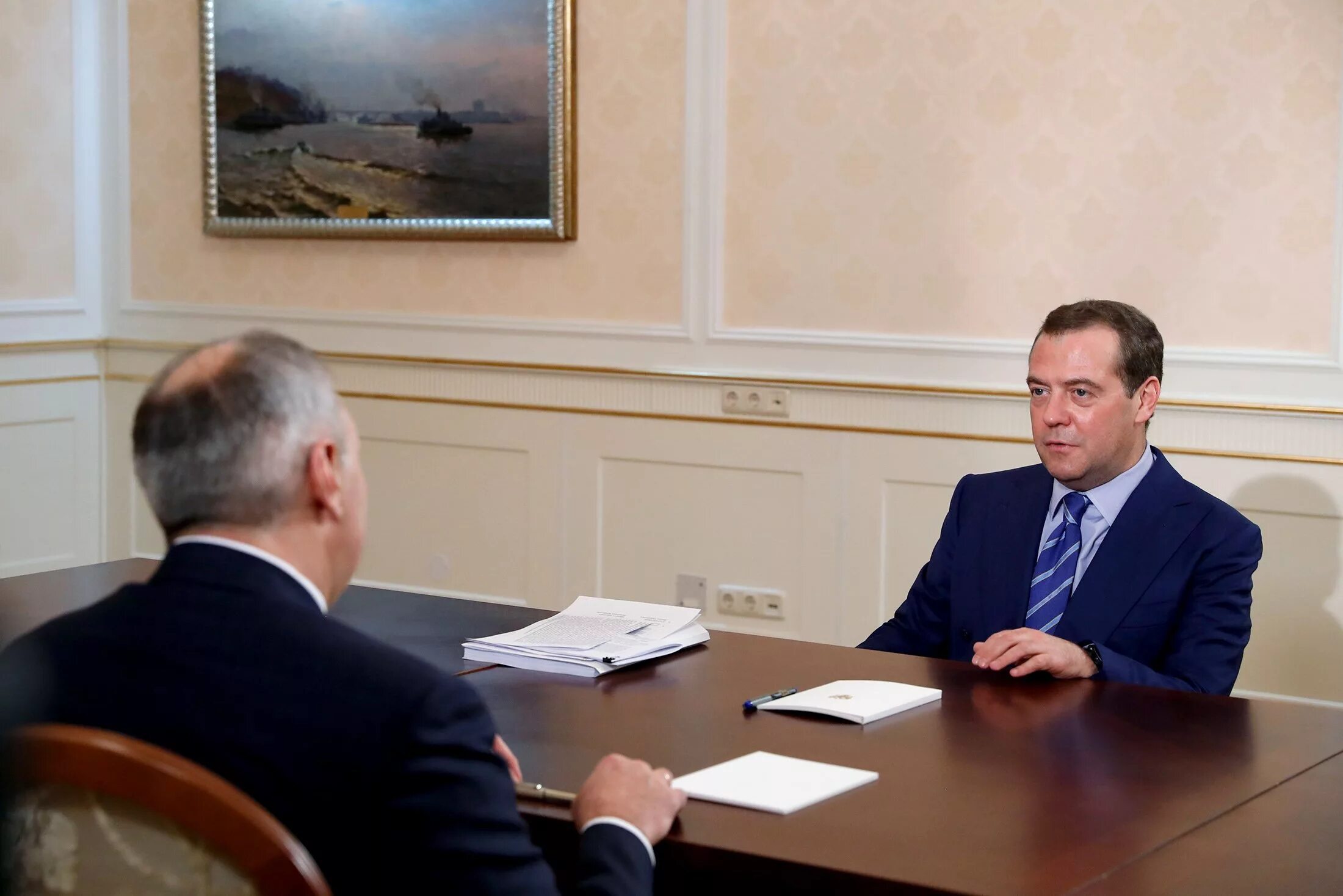 Переговоры медведева