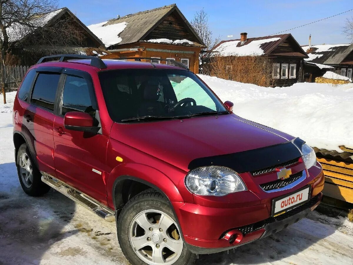 Авито пенза нива шевроле. Шевроле Нива красная 2007. Chevrolet Niva красная. Нива Шевроле 2007г цвет красный. Нива Шевроле красная 2004.