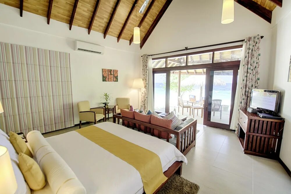 Robinson maldives club bungalow beach. Robinson club 4. Robinson club 4. Robinson club noonu 5*, мальдивы, мальдивский архипелаг. Robinson club maldives 5.