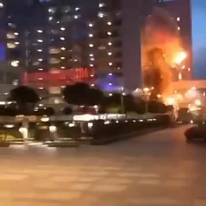 Видео нападения на сити холл. Москва Сити взрыв. Удар по Москва Сити. Москва Сити обстрел. Ночь Московская Сити.