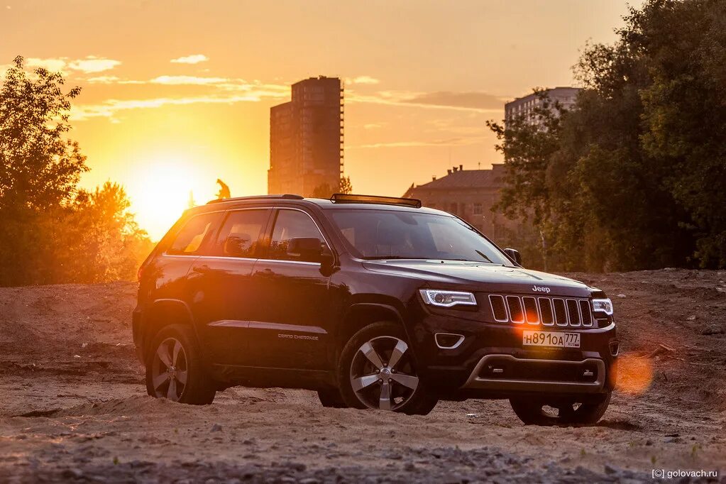 Jeep Grand Cherokee. Jeep Grand Cherokee коричневый. Jeep Grand Cherokee 2023. Джип Чероки коричневый 2016.