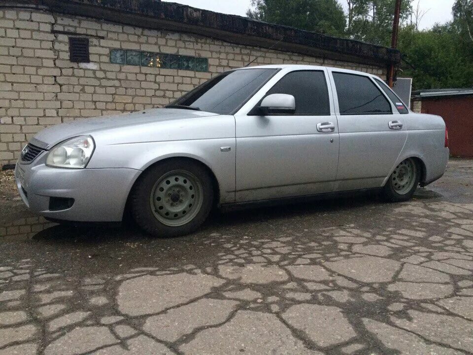 Приора кварц -90. Приора цвет кварц на штампах r14. Ваз 2170 кварц. Приора кварц седан на штампах. Серая приора на штампах.
