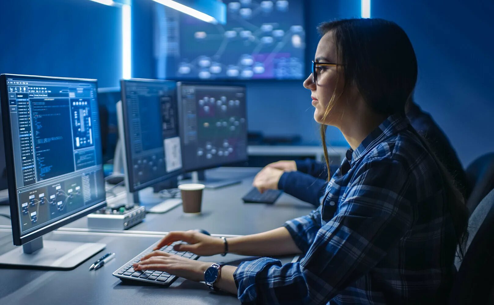 It специалист. It специалист. Компьютерные технологии. Программист. Профессия программист.