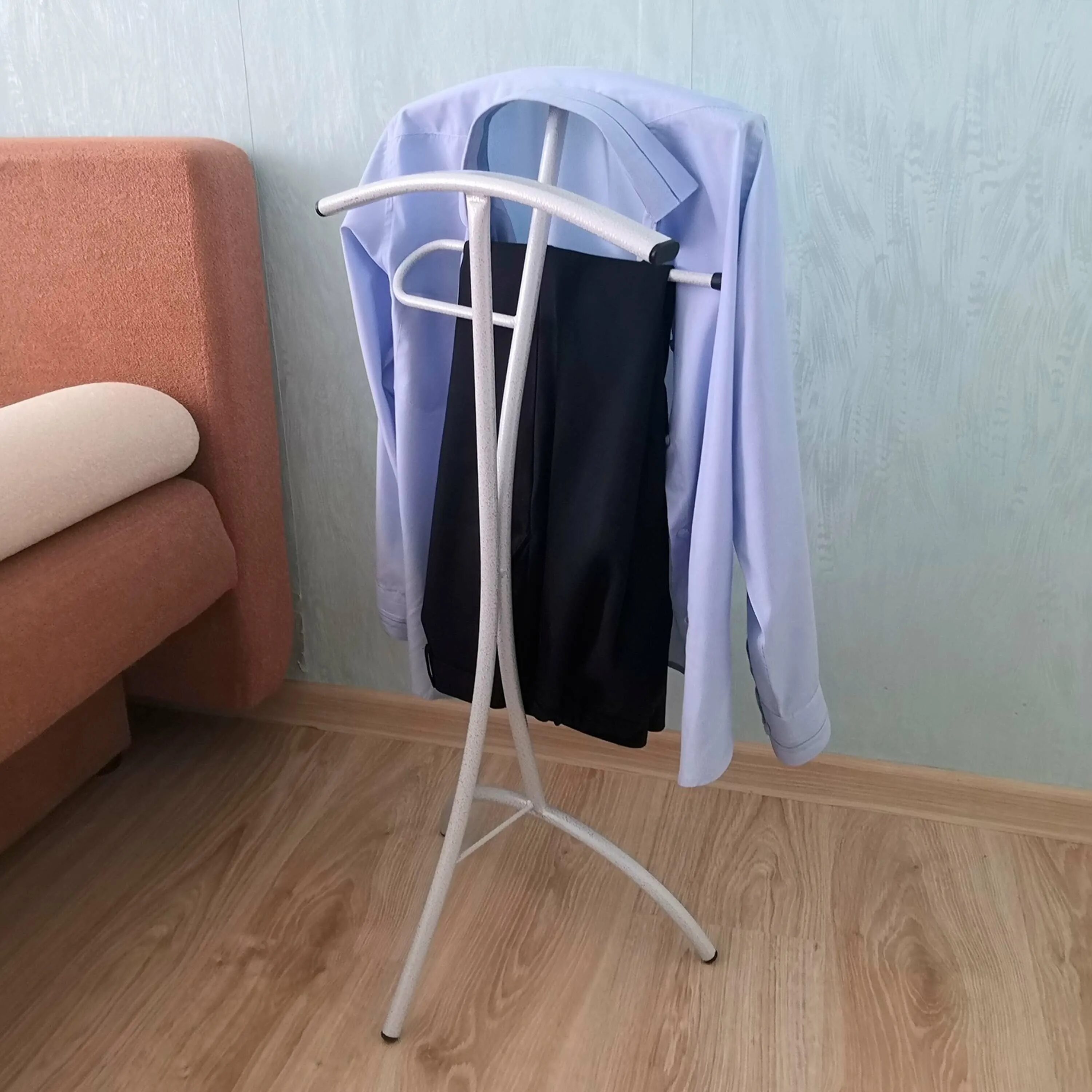 Слуга вешалка для одежды. Вешалка sluga-2 wenge (венге). Вешалка костюмная слуга-2. Вешалка-слуга №1. Слуга вешалка для одежды.