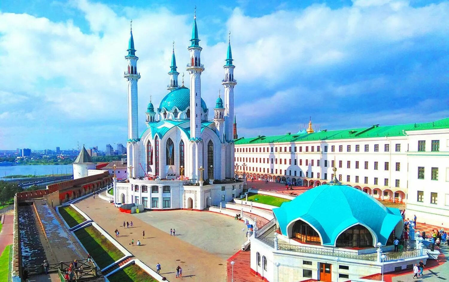 Кул-шариф казанский кремль. Кул-шариф казань. Историко-архитектурный комплекс «казанский кремль» (казань). Аскарова казань. Кремлевская дамба казань фото.