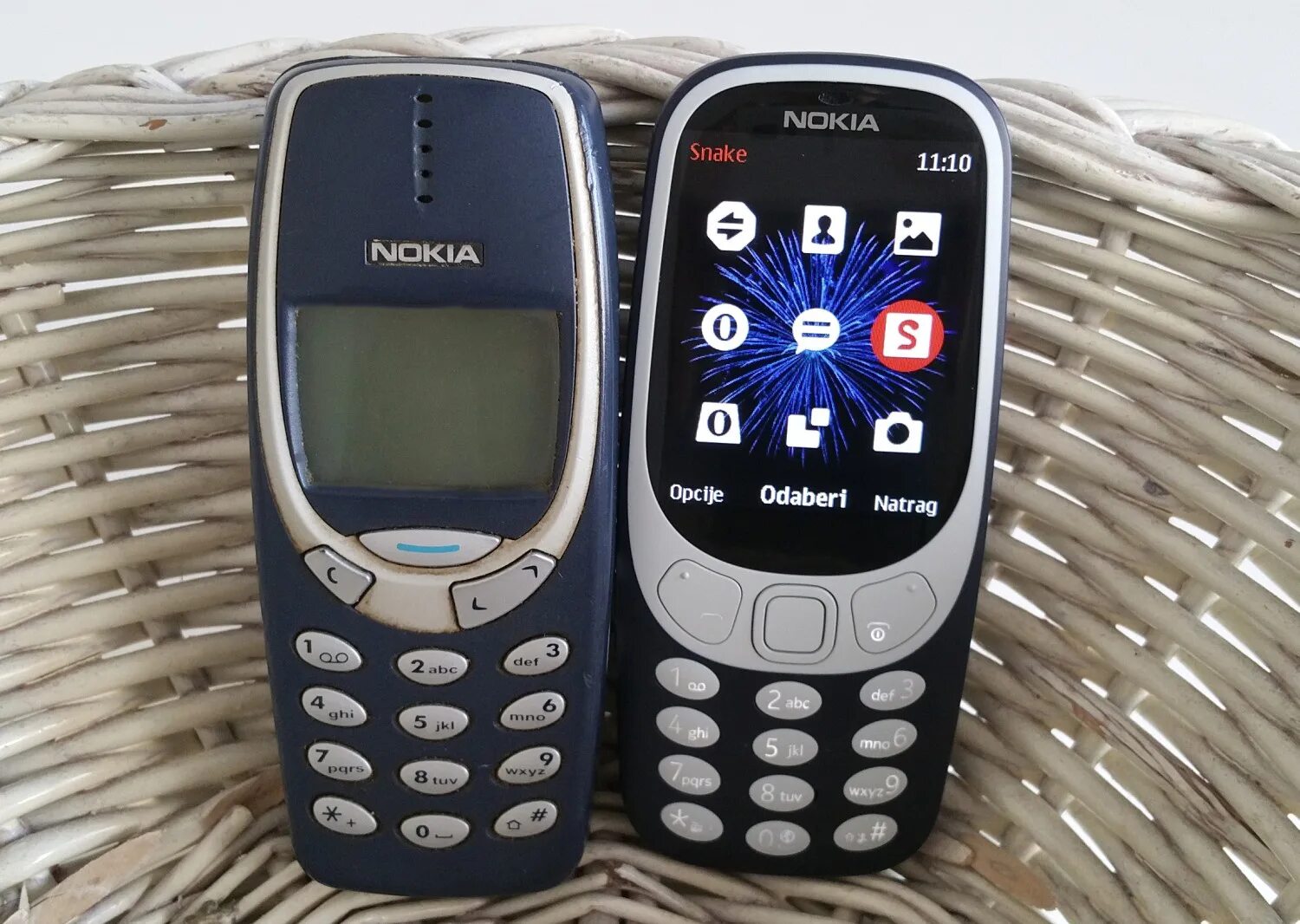 Нокиа 3310 фото. Nokia 3310 новый. Nokia 3310 2000 года. Нокиа 3310 классик. Нокиа 3310 оригинал старый.