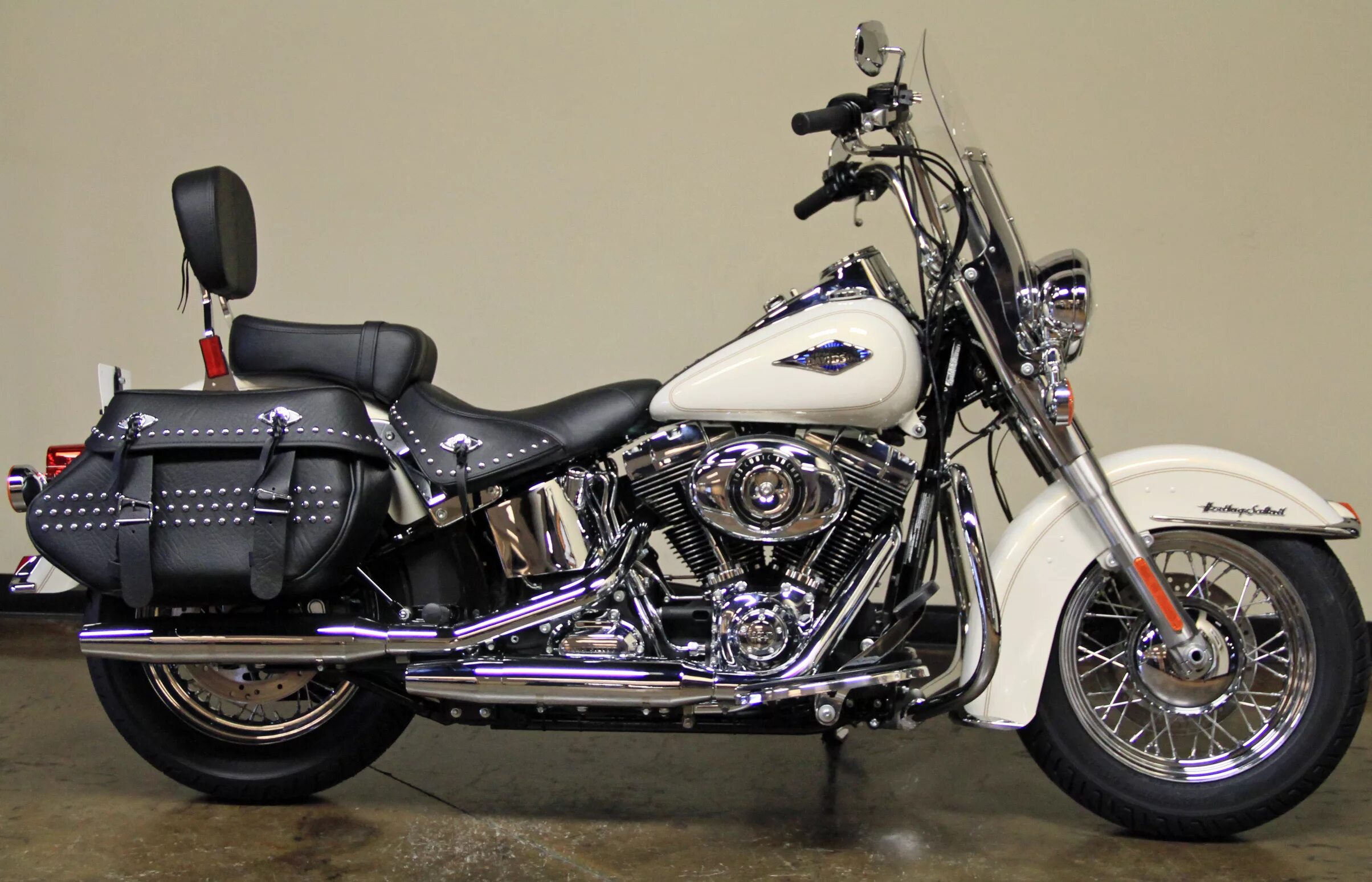 Харлей дэвидсон heritage classic. Harley davidson heritage softail. Harley heritage classic. Харлей дэвидсон классика. Харлей heritage softail classic.