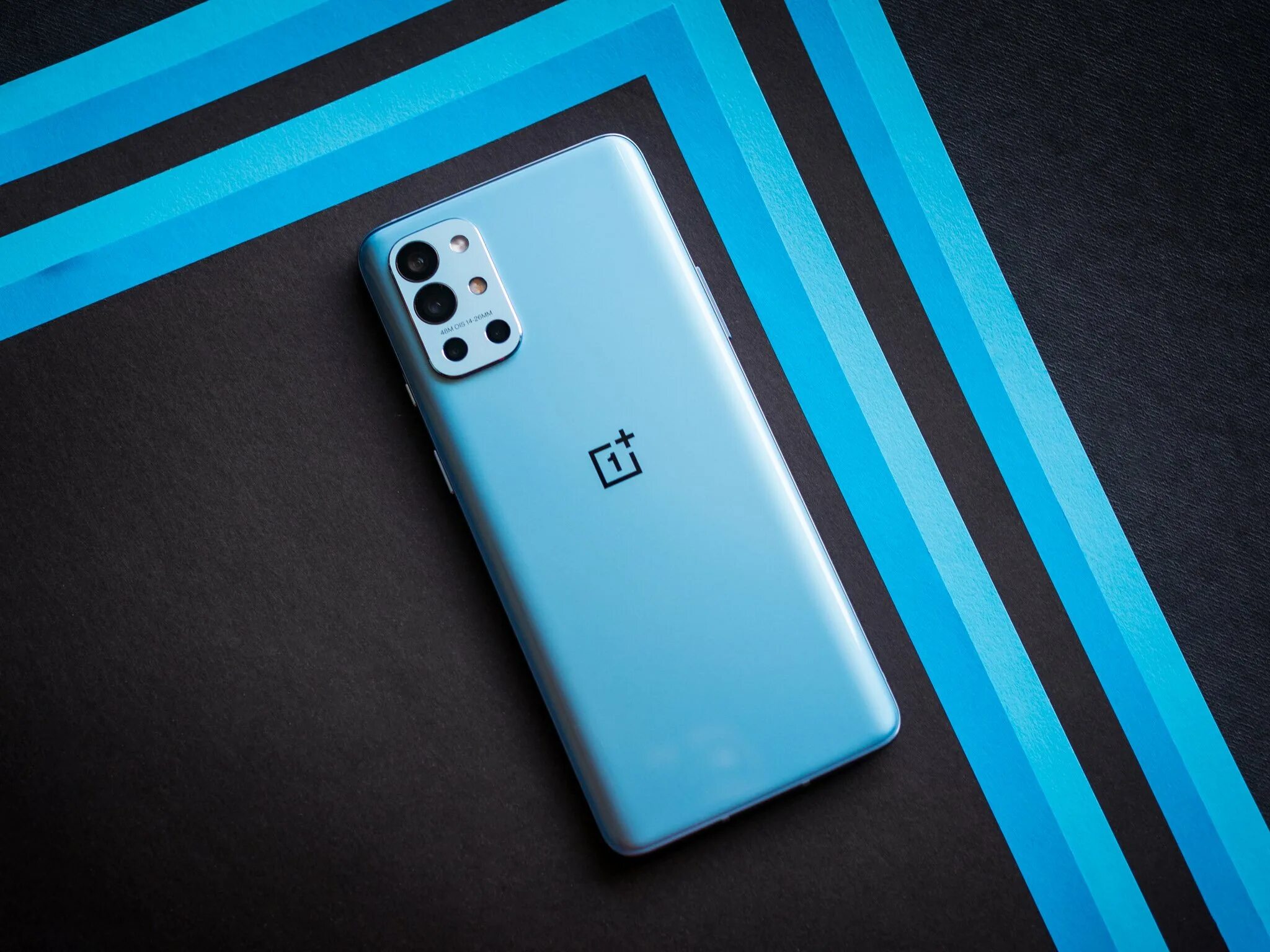 Oneplus 12r цены. ONEPLUS 9r. ONEPLUS 9r 8/256gb. ONEPLUS 9r коробка. ONEPLUS 9r 12 256.