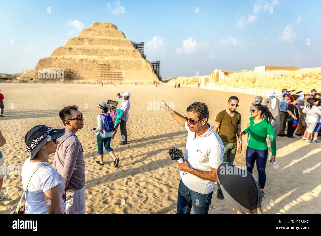 Tips for tourists a town of pyramids. Экскурсовод в египте. экскурсовод ахмед каир. египтяне сегодня. fifty two tourists have been rescued from the near the step pyramid.