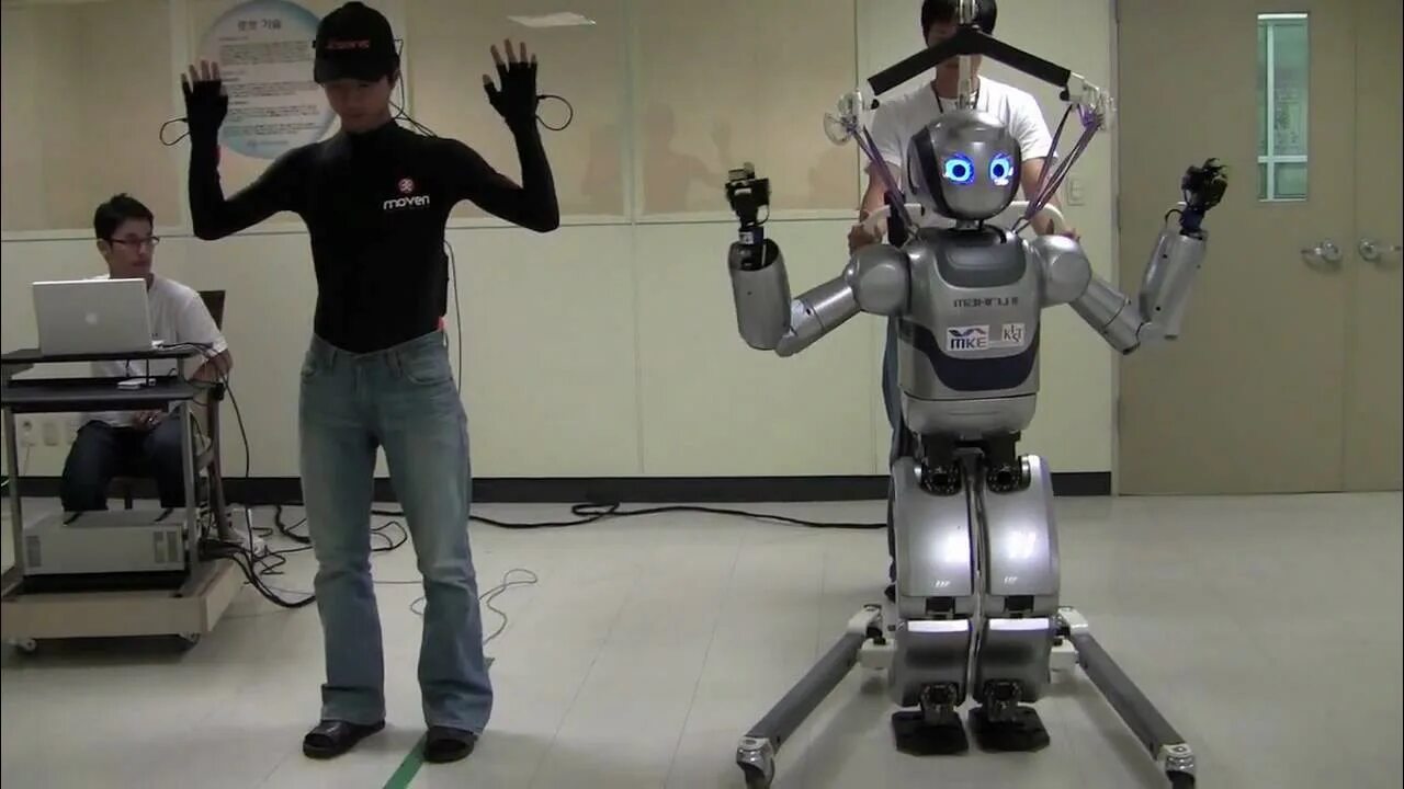 Mahru Humanoid Robot Real-Time Teleoperation - YouTube
