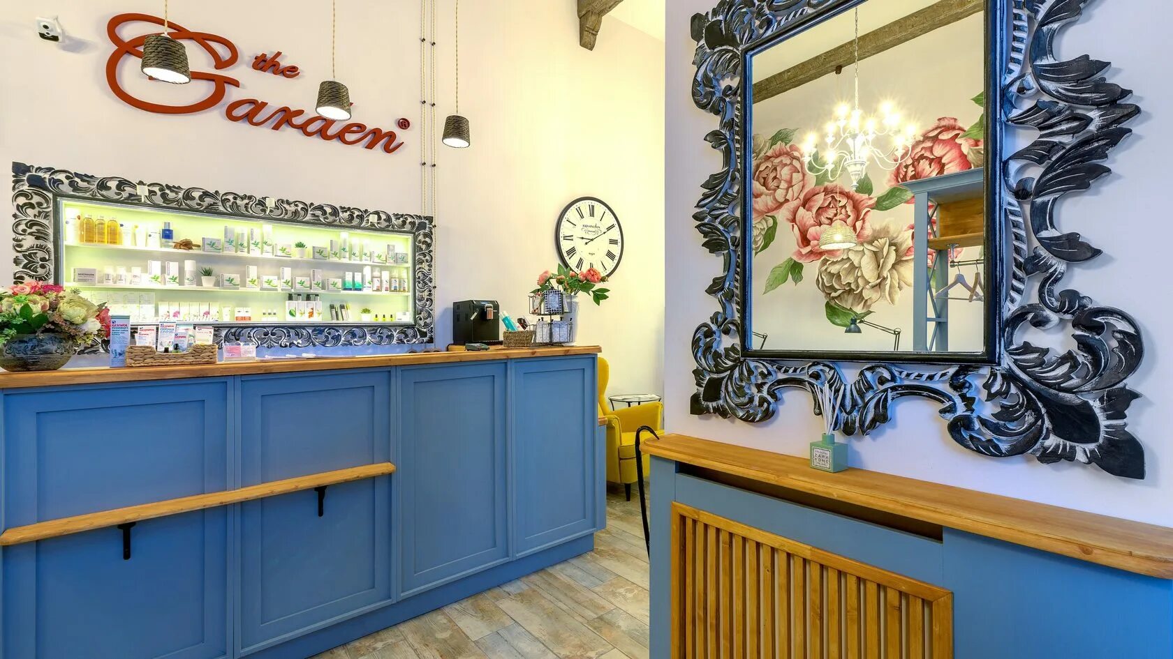 Студия красоты гарден пушкин. Салон гарден на космонавтов 63. Маникюрный салон сад таврический. Салон гарден пушкин. Гарден салон в пушкине.