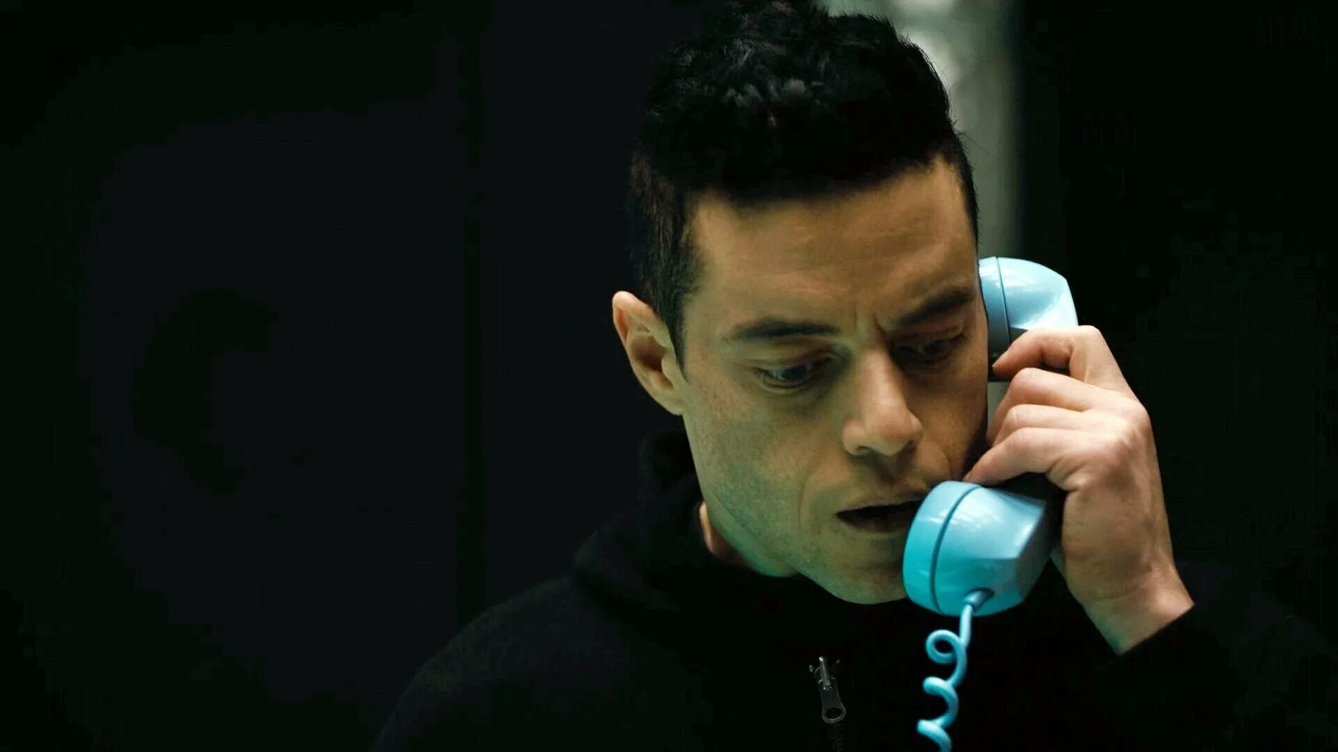 Мистер робот пылесос. «мистер робот» (2015-2019). elliot mr robot. эллиот андерсон мистер робот грусть.