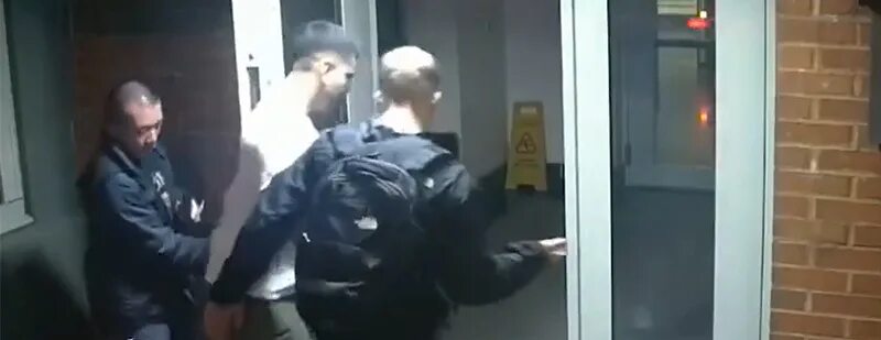 Задержан посол. Задержан посол. Задержан посол. Задержан посол. Задержание полицейского.